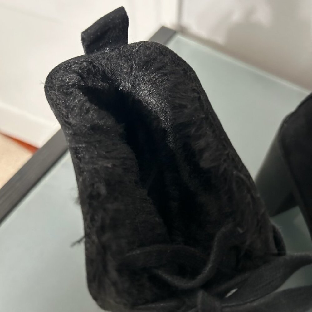 Boots, Black, Size 8.5 - Picture 5 of 6